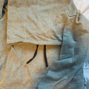 High neck Nike sweatshirt